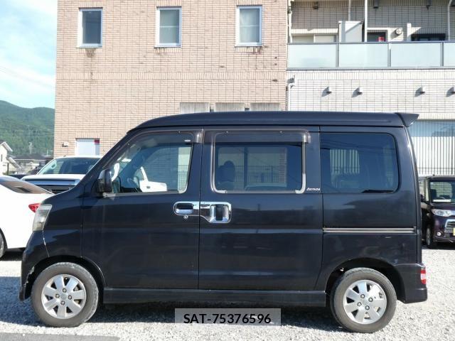 Daihatsu ATRAI WAGON 2005-06 7325695-9