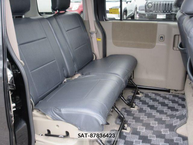 Daihatsu ATRAI WAGON 2015-08 7499565-6