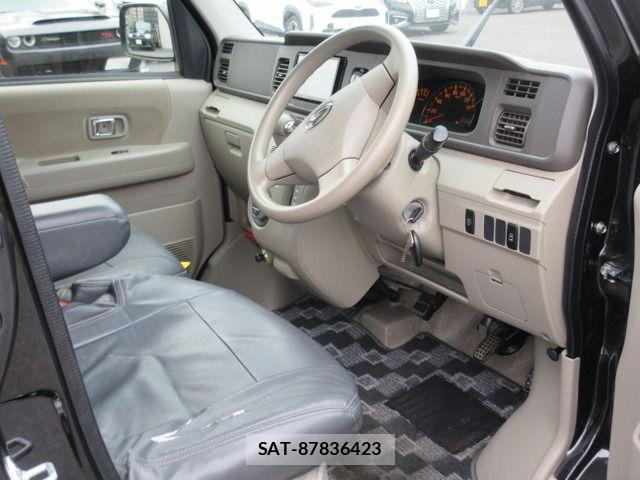 Daihatsu ATRAI WAGON 2015-08 7499565-8