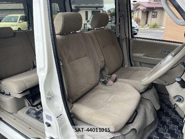 Daihatsu ATRAI WAGON 2011-08 7875316-3