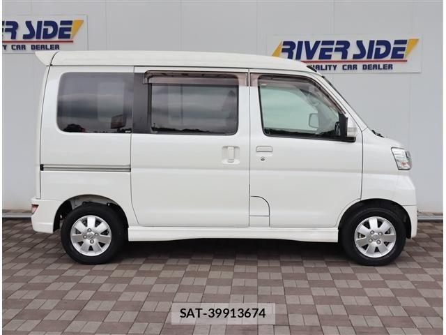 Daihatsu ATRAI WAGON 2019-07 8098033-3