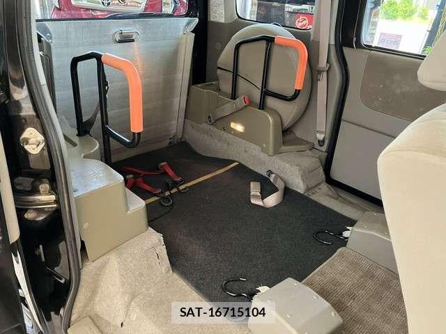 Daihatsu ATRAI WAGON 2013-02 8244625-17