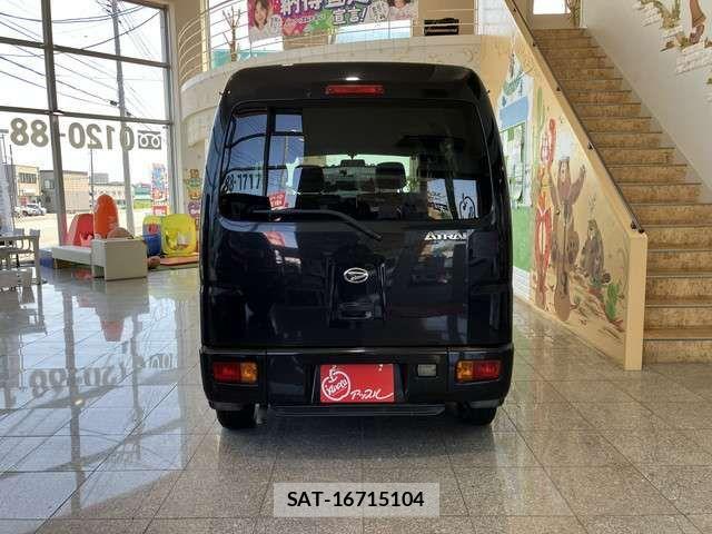 Daihatsu ATRAI WAGON 2013-02 8244625-2
