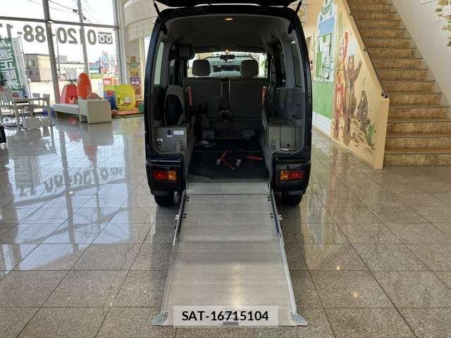 Daihatsu ATRAI WAGON 2013-02 8244625-3