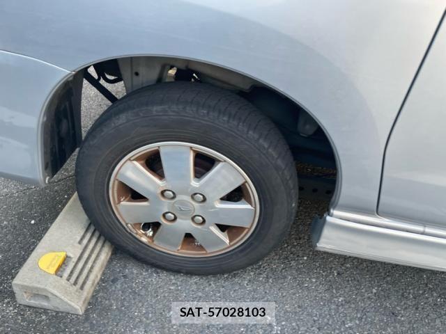Daihatsu ATRAI WAGON 2007-11 8313097-11
