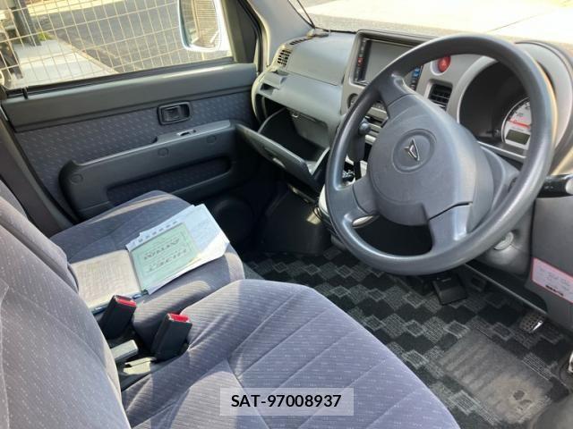 Daihatsu ATRAI WAGON 2006-09 8313096-4