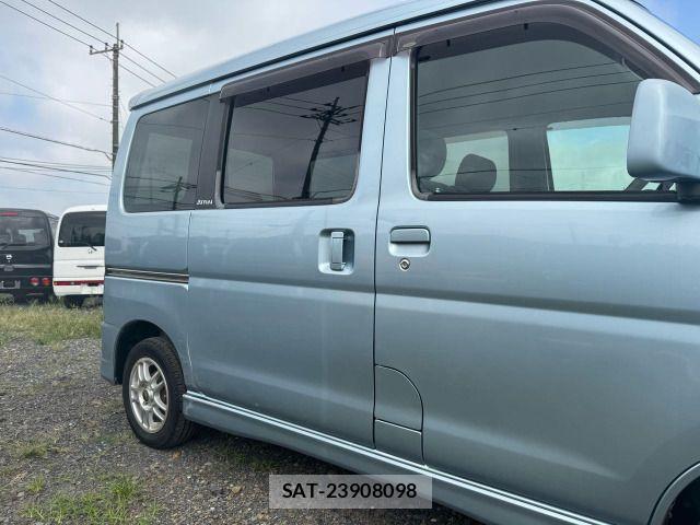 Daihatsu ATRAI WAGON 2005-11 8364791-9