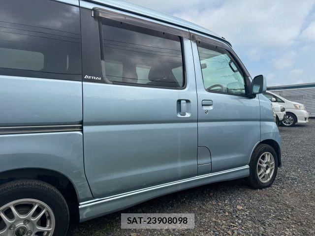 Daihatsu ATRAI WAGON 2005-11 8364791-8