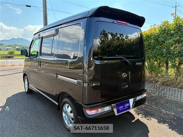 Daihatsu ATRAI WAGON 2018-09 8364790-3