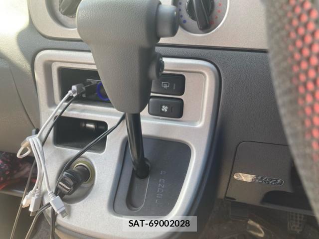 Daihatsu ATRAI WAGON 2006-02 8411241-17
