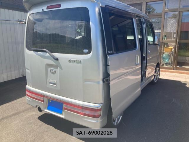 Daihatsu ATRAI WAGON 2006-02 8411241-5