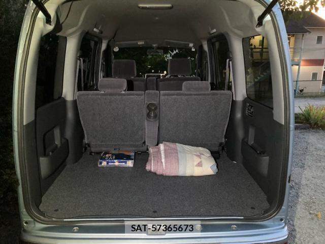 Daihatsu ATRAI WAGON 2006-01 8523579-3