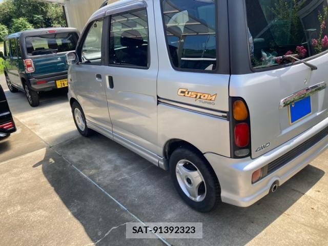 Daihatsu ATRAI WAGON 1999-01 8561175-7