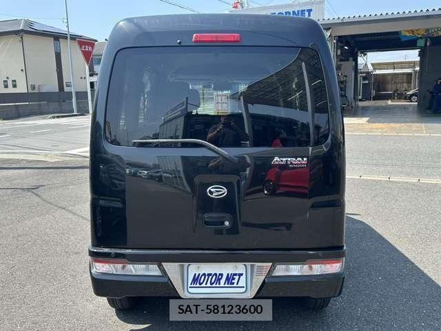 Daihatsu ATRAI WAGON 2017-12 8658047-12