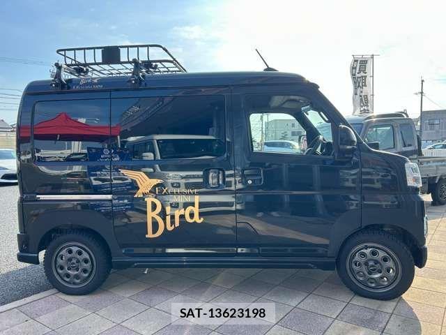 Daihatsu ATRAI 2023-04 1202290-3