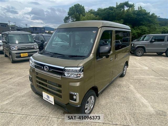 Daihatsu ATRAI 2025-08 1411353-6