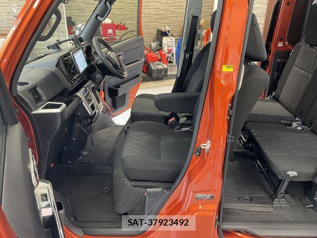 Daihatsu ATRAI 2022-01 4419701-14