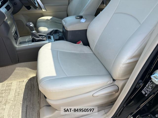Toyota LAND CRUISER PRADO 2020-04 7752953-13