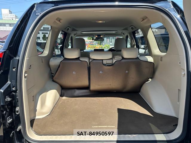 Toyota LAND CRUISER PRADO 2020-04 7752953-15