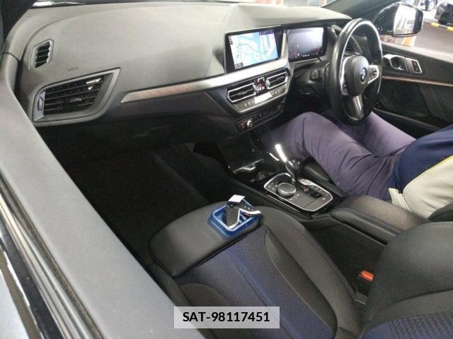 Bmw 1 SERIES 2021-06 7811041-2