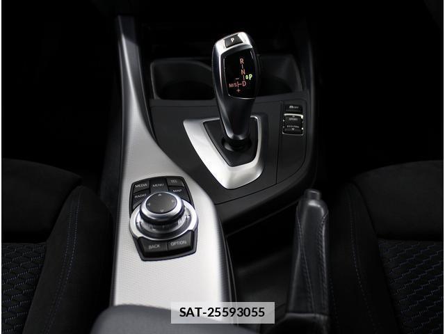 Bmw 1 SERIES 2013-06 7811282-8