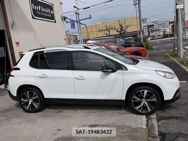 Peugeot 2008 2016-02 7797162-11