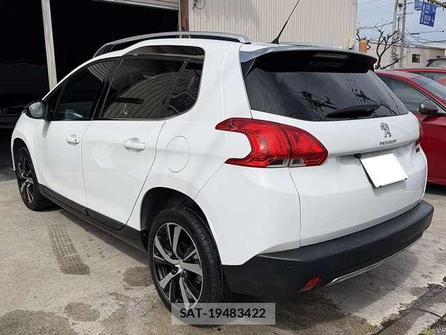 Peugeot 2008 2016-02 7797162-2