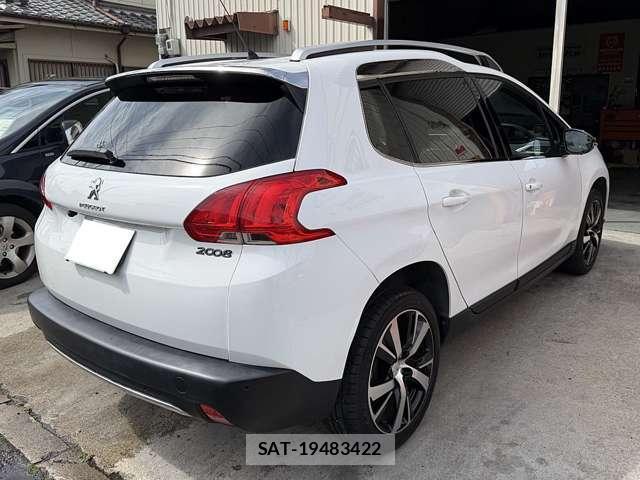 Peugeot 2008 2016-02 7797162-3