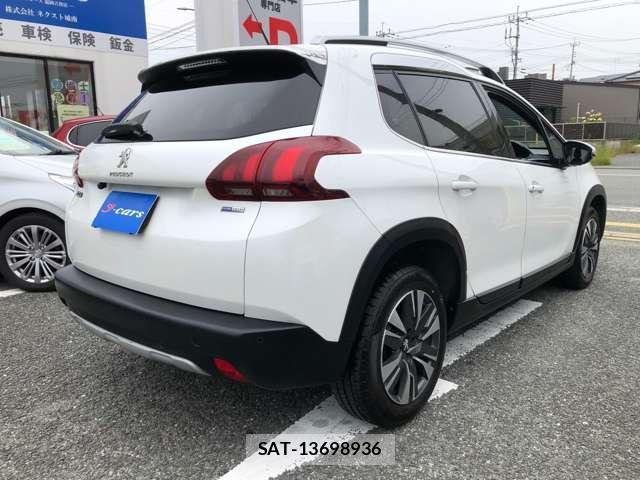 Peugeot 2008 2017-03 7799703-1