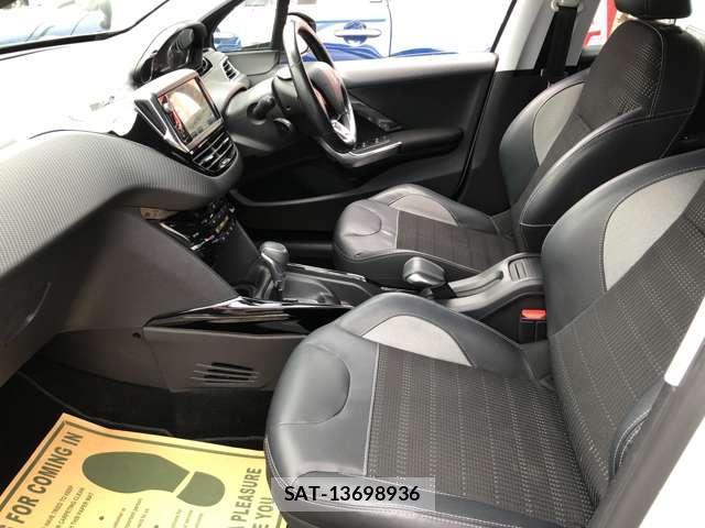 Peugeot 2008 2017-03 7799703-10
