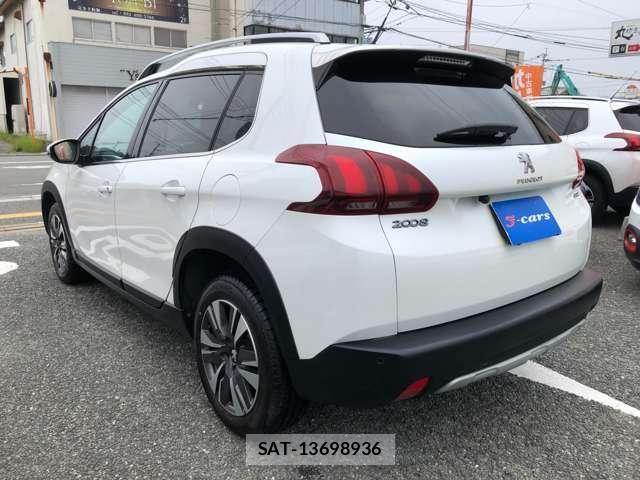 Peugeot 2008 2017-03 7799703-16