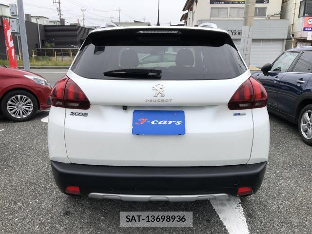 Peugeot 2008 2017-03 7799703-17