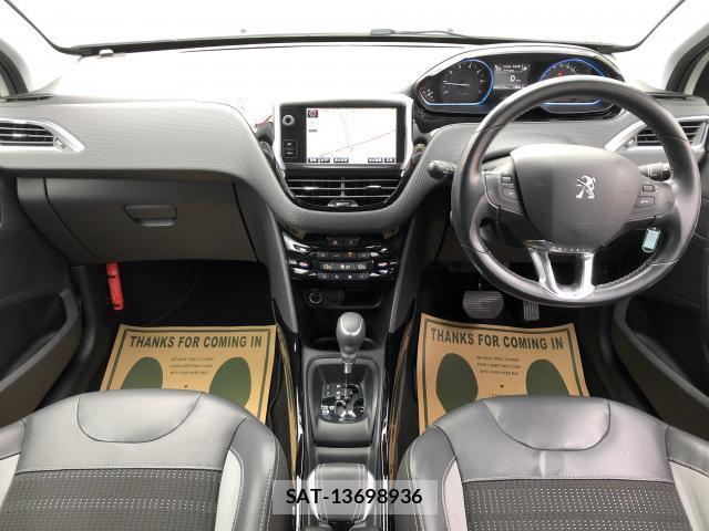 Peugeot 2008 2017-03 7799703-2