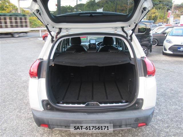 Peugeot 2008 2015-02 7802668-19