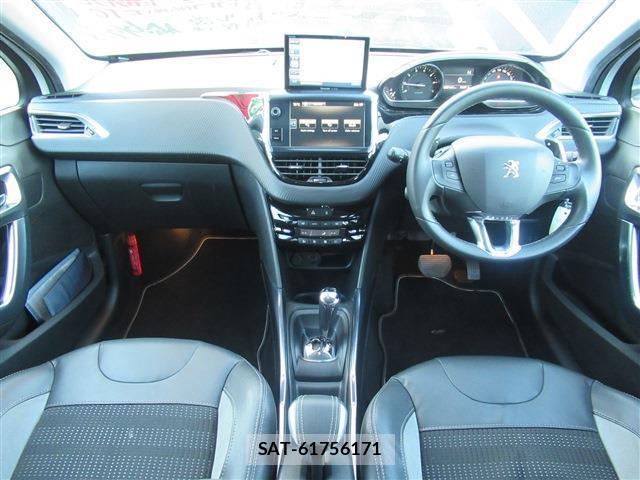 Peugeot 2008 2015-02 7802668-3