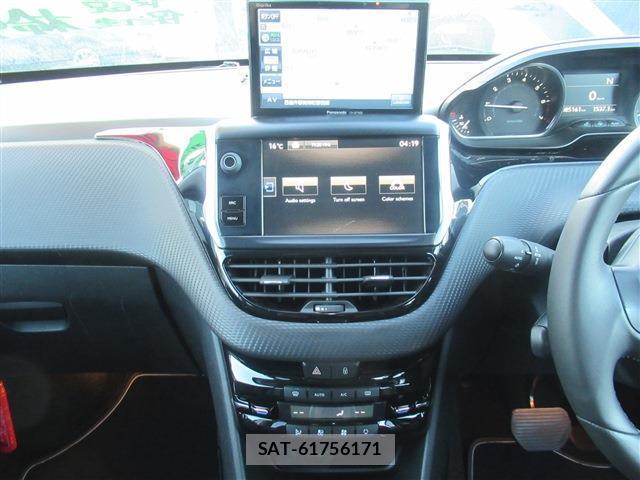 Peugeot 2008 2015-02 7802668-5