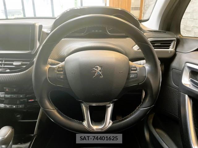 Peugeot 2008 2018-06 7805680-17