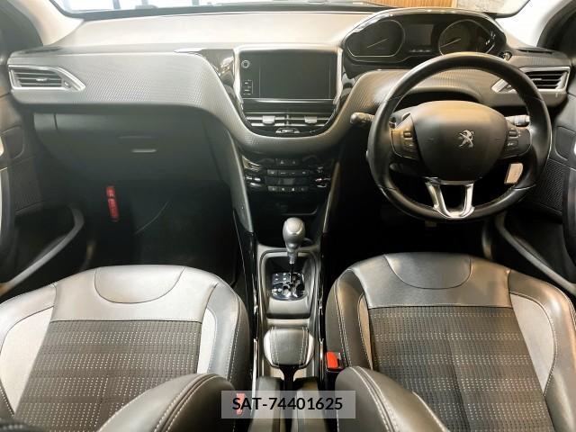 Peugeot 2008 2018-06 7805680-2