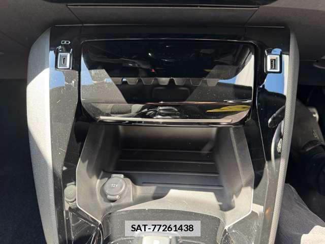 Peugeot 2008 2021-12 7806392-18
