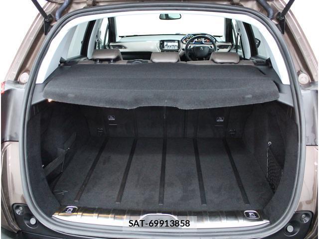 Peugeot 2008 2014-05 7806743-11