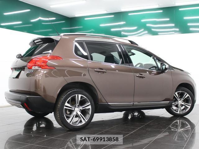 Peugeot 2008 2014-05 7806743-16
