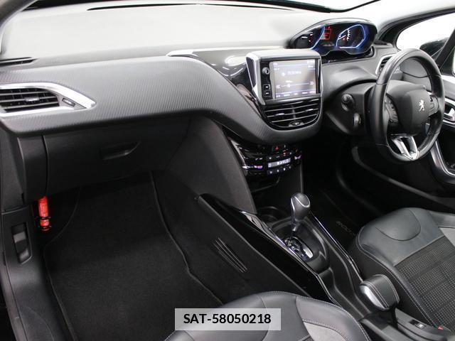 Peugeot 2008 2018-10 7806771-10