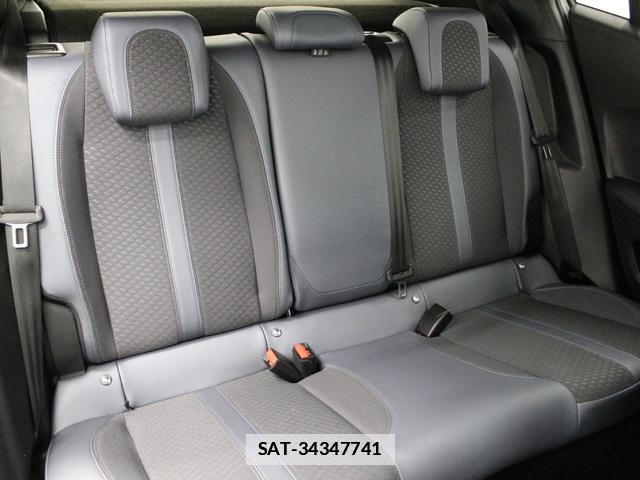 Peugeot 2008 2021-02 7806776-12