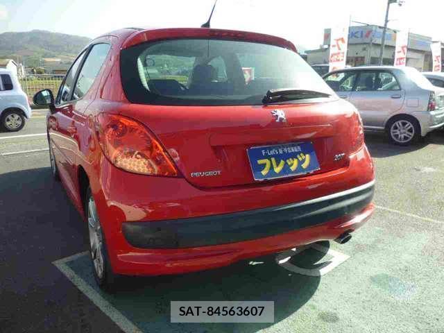 Peugeot 207 2008-03 7800804-10