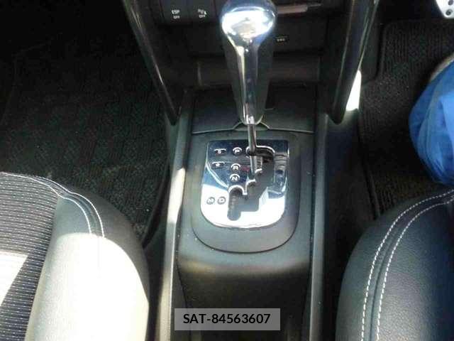 Peugeot 207 2008-03 7800804-11