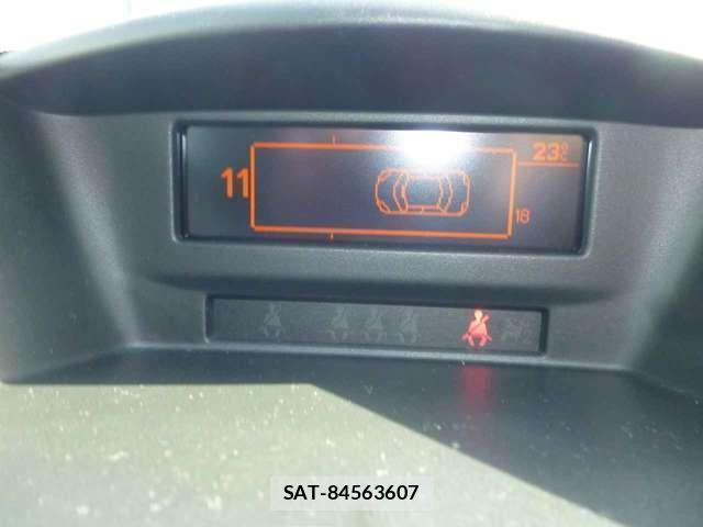Peugeot 207 2008-03 7800804-15