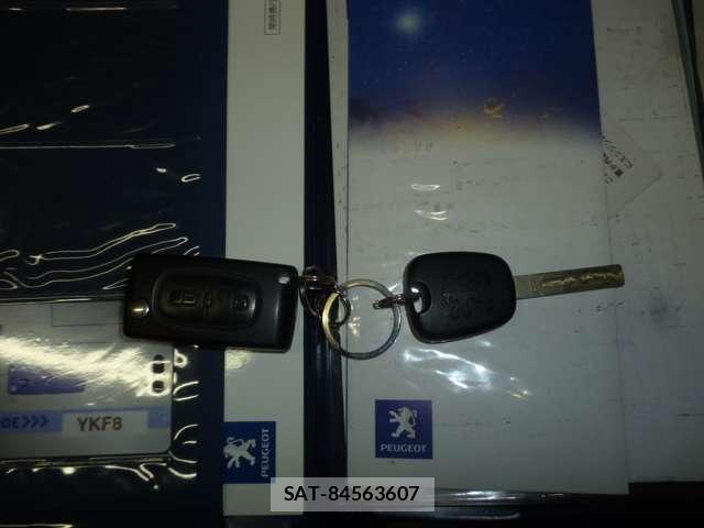 Peugeot 207 2008-03 7800804-18