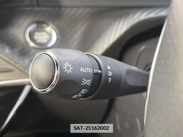 Peugeot 208 2023-03 7793730-5
