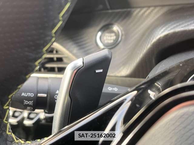 Peugeot 208 2023-03 7793730-7