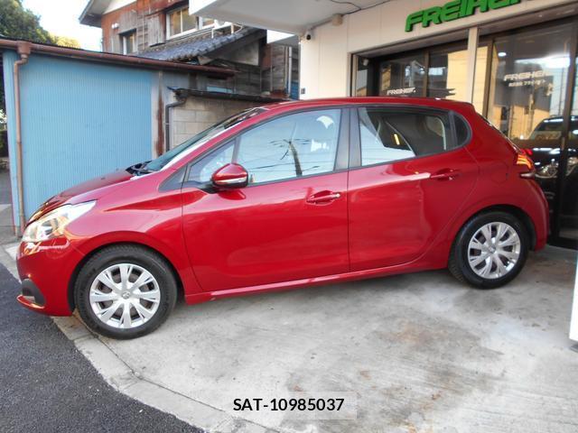 Peugeot 208 2016-10 7794678-12
